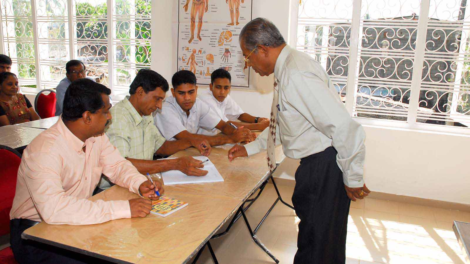 Ayurveda Treatment Sri Lanka Siddhalepa Therapist Training Center