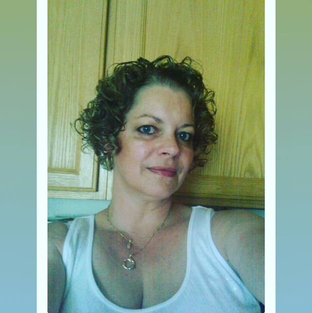 Carmen Anderson Service Professional in Montclair, Virginia Talk To