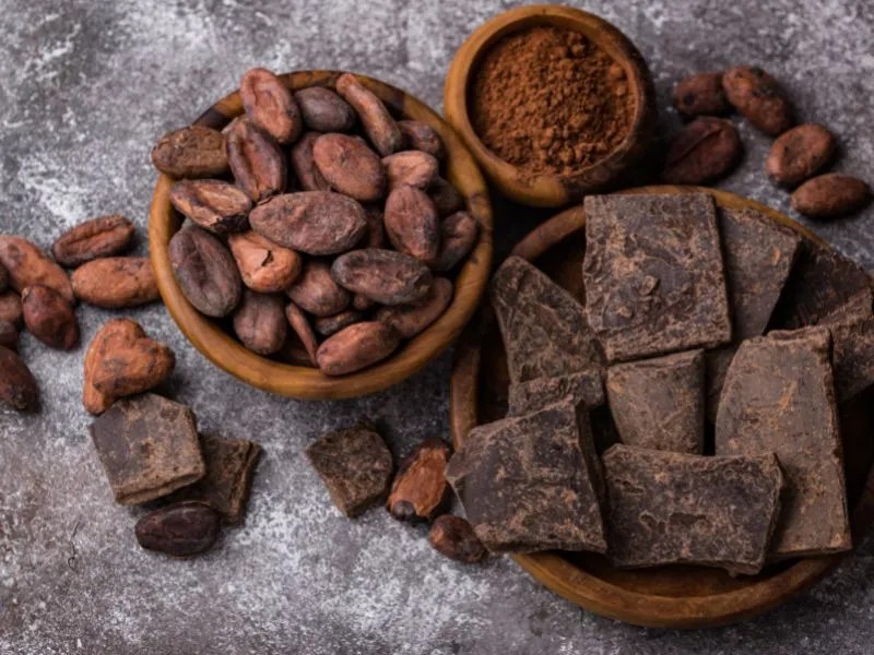4 Healthy Reasons To Eat Dark Chocolate — A Delicious, Nutritious Snack