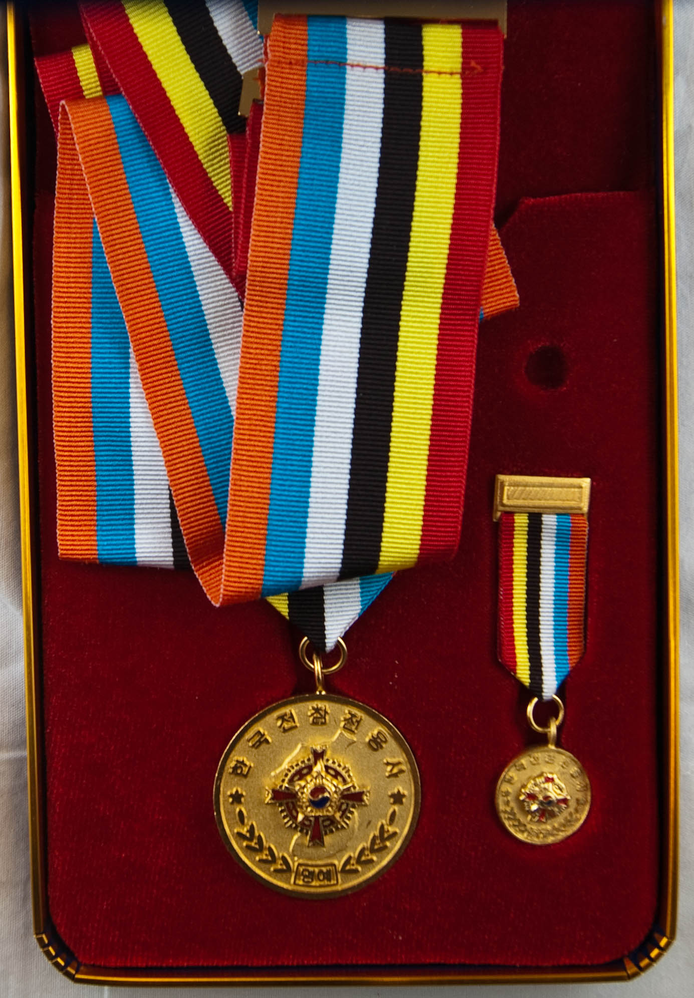 Wallace Hacking (Primary Source) The Canadian Encyclopedia