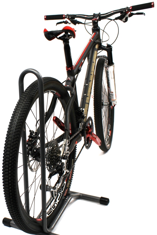 2012 MOUNTAIN CYCLE TWENTYSIXANDSIX Medium Full Carbon Hardtail Bike