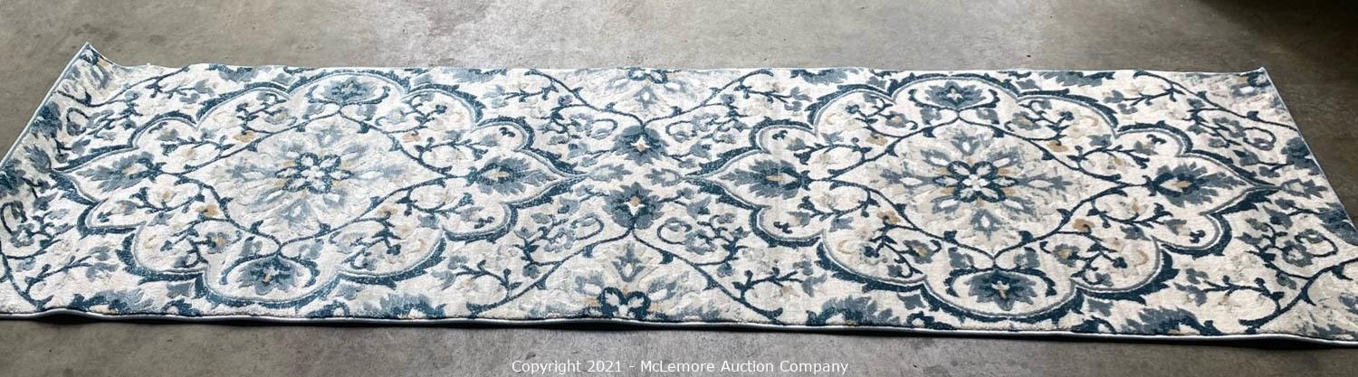 McLemore Auction Company Auction Premium Leather Sofas & Loveseats