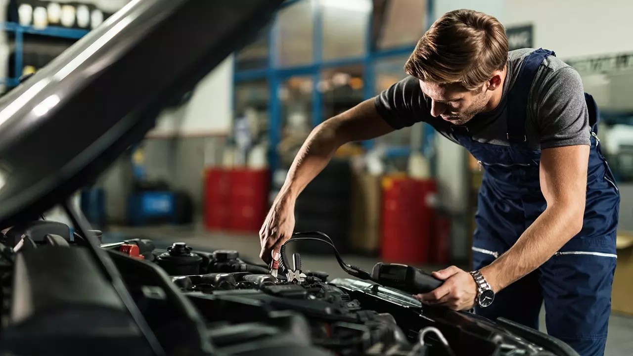 CarShield Vs. Carchex Extended Warranty Reviews (2024)