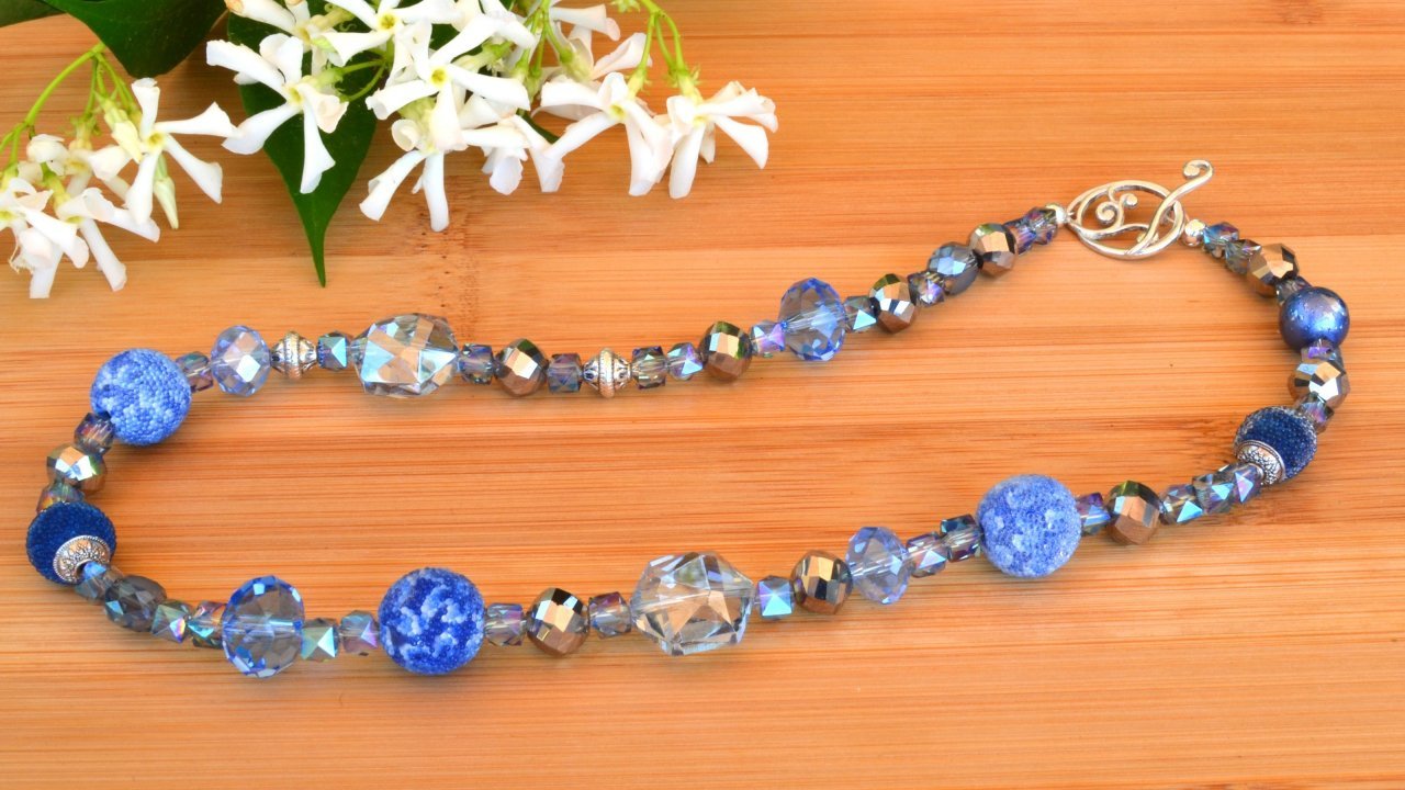 Online Course Make Your Own Jewelry How To Bead A Necklace from Skillshare Class Central