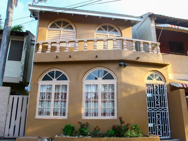 Townhouse For Rent MARINE GARDENS, Ocho Rios 75,000 Keez