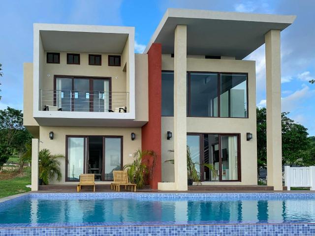 Resort / Villa For Sale WHITEHOUSE BEACH CLUB, White House WD