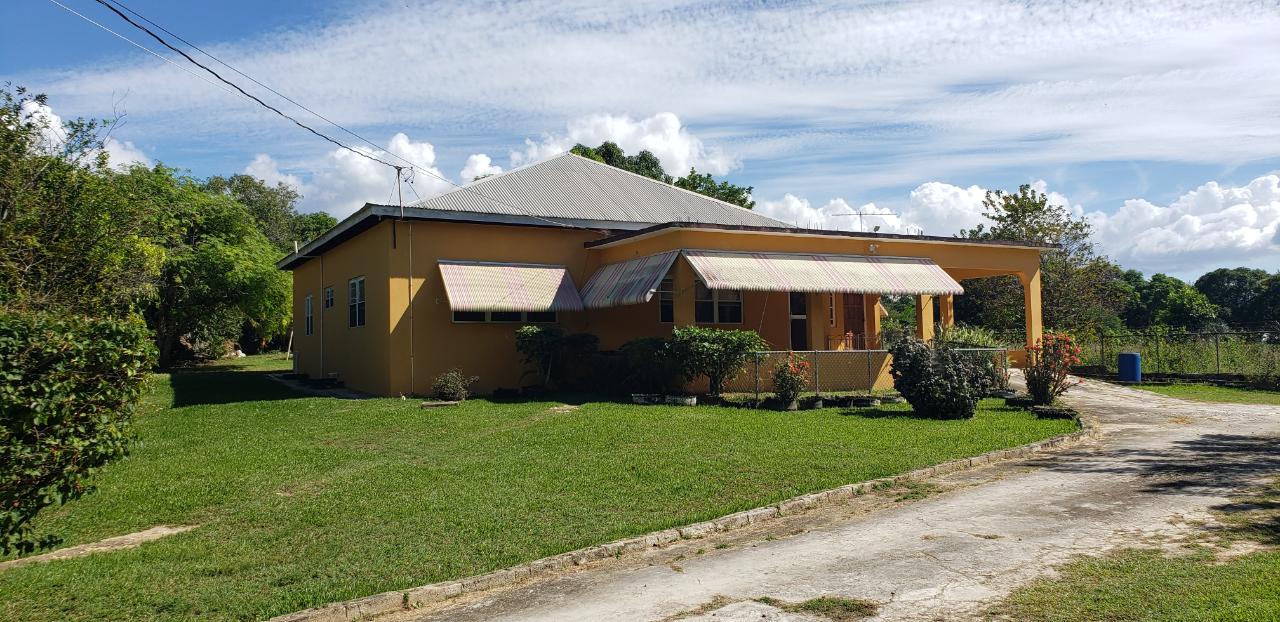 House For Sale CENTRAL ROAD, Black River 27,000,000 Keez