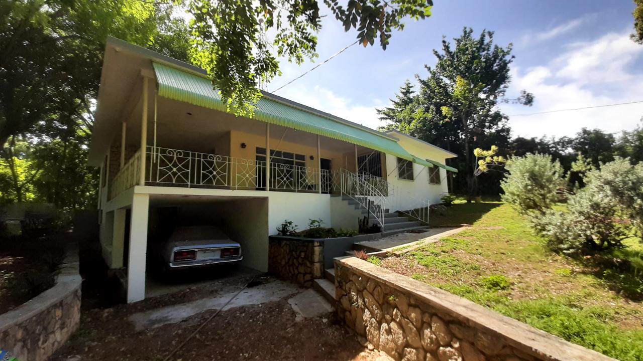 House For Sale GLENDEVON, ST JAMES, Montego Bay 129,800 Keez