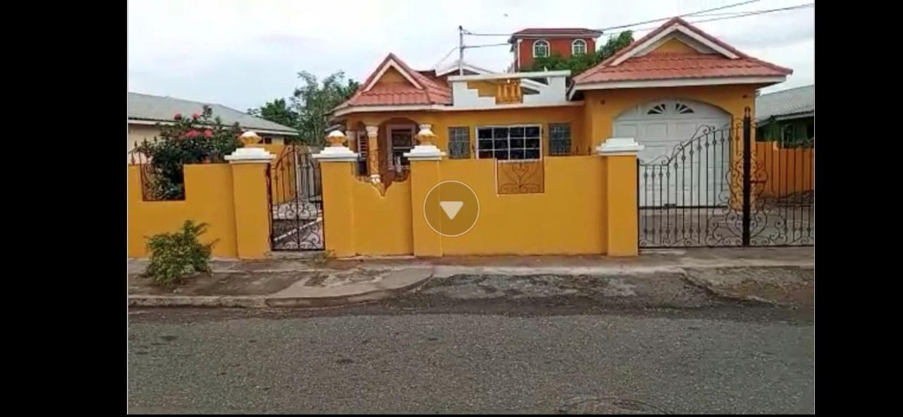 House For Sale DOCTOR BIRD CIRCLE AVIARY, Old Harbour 21,000,000 Keez