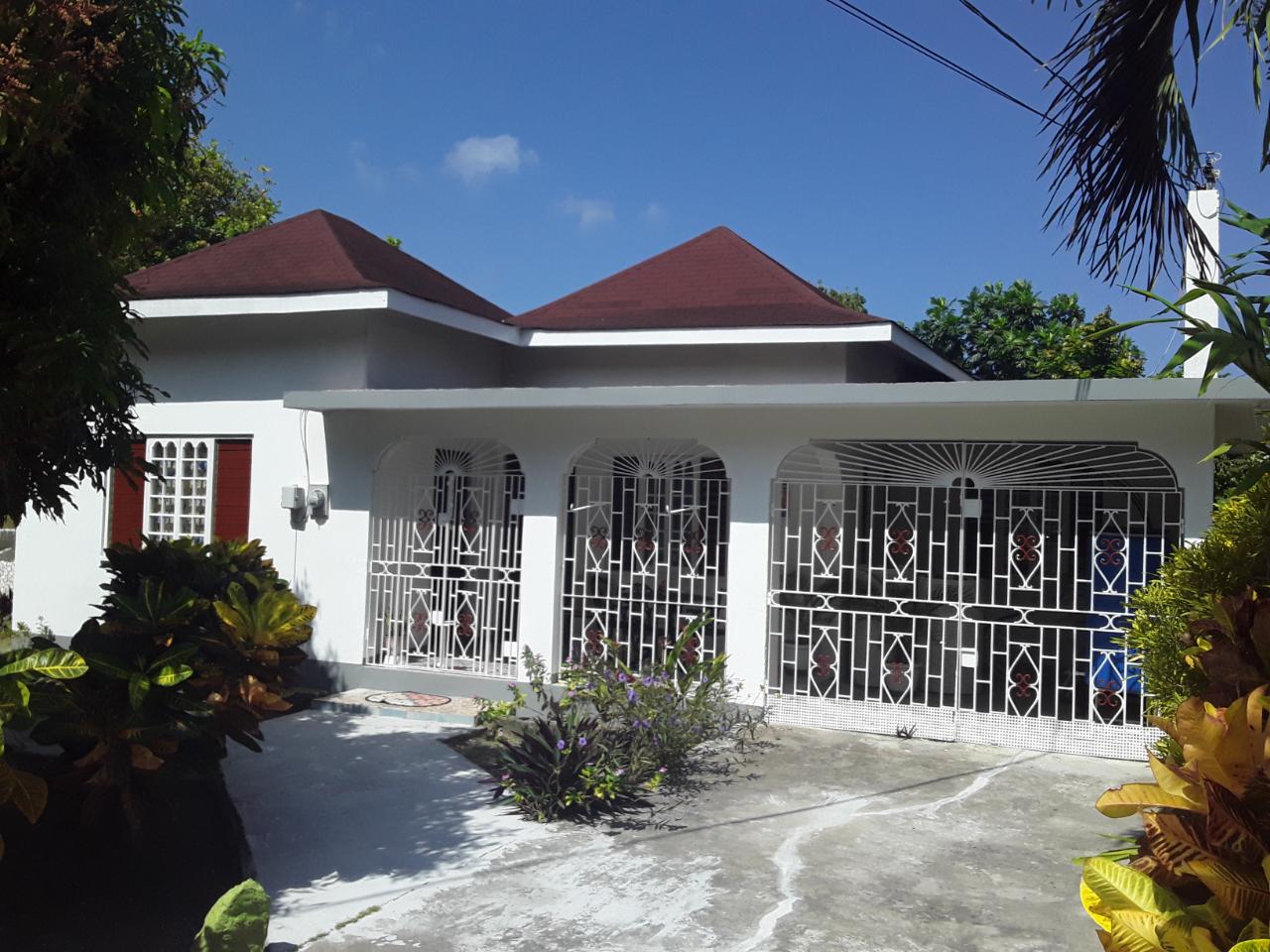 House For Sale TRYALL GARDENS, Sandy Bay 185,000 Keez