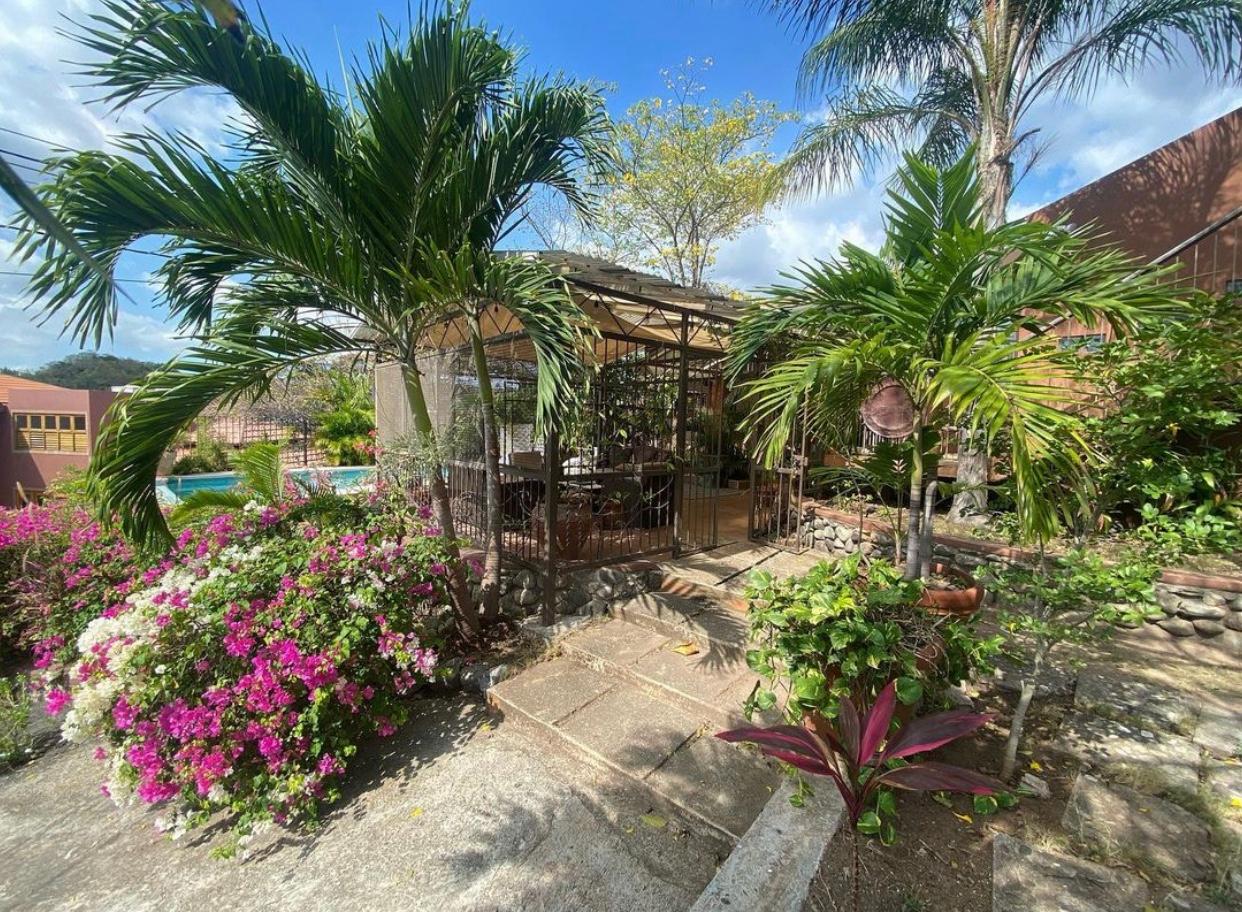 House For Sale MONTCLAIR DRIVE, Kingston 6 70,000,000 Keez