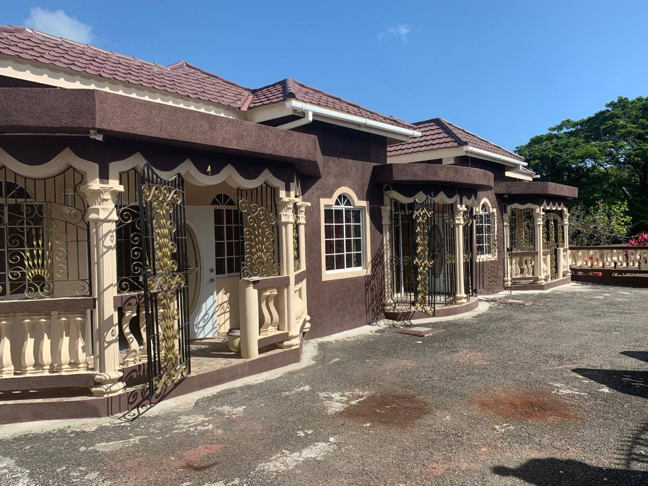 Apartment For Rent OXFORD ROAD JOHNS TOWN, Morant Bay 45,000 Keez