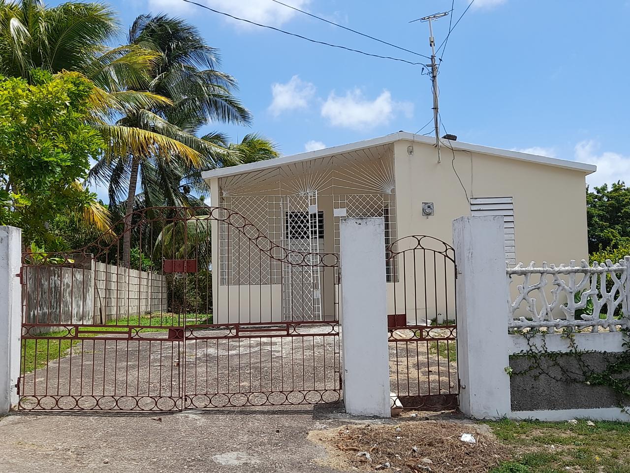 House For Sale CLAREMONT HEIGHTS, Old Harbour 13,500,000 Keez