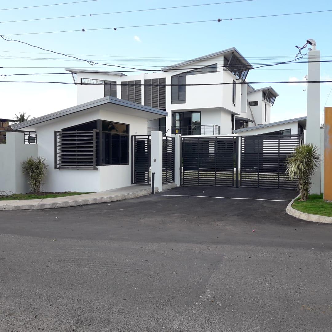 Apartment For Rent WASHINGTON DRIVE, Kingston 10 200,000 Keez