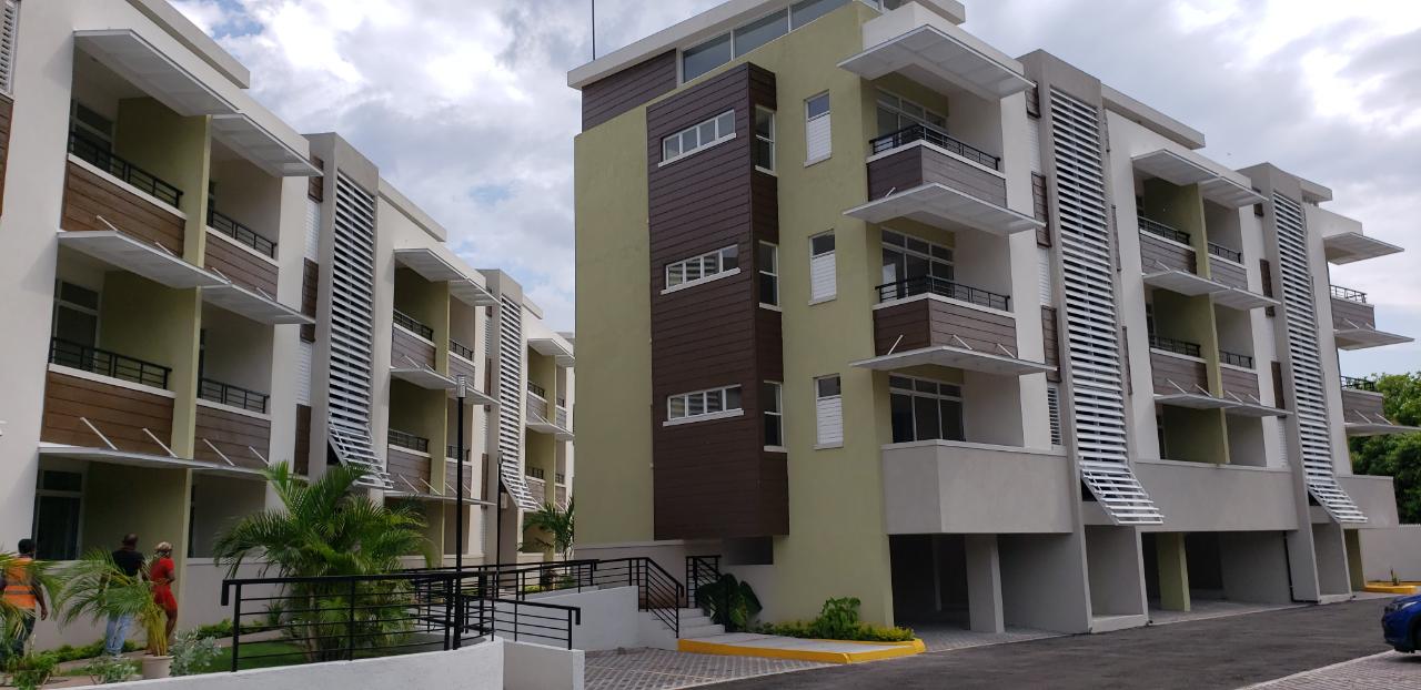 Apartment For Sale SILVERBROOK ESTATE, Kingston 19 17,500,000 Keez