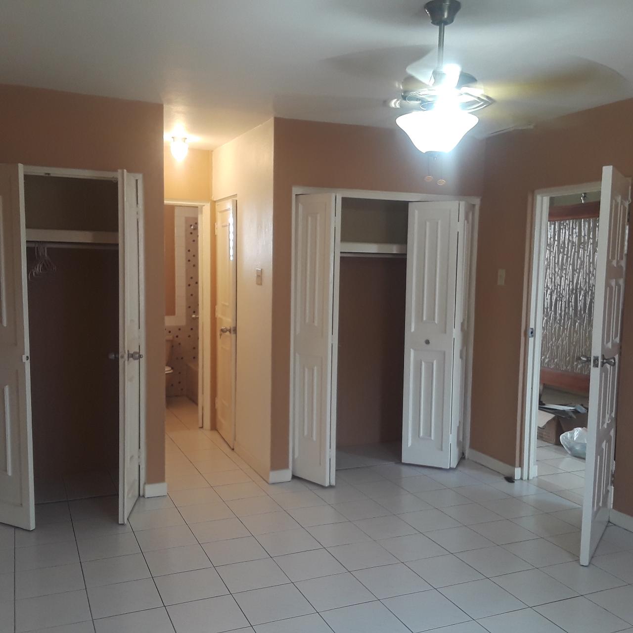 Apartment For Rent WATERLOO SQUARE, Kingston 10 130,000 Keez