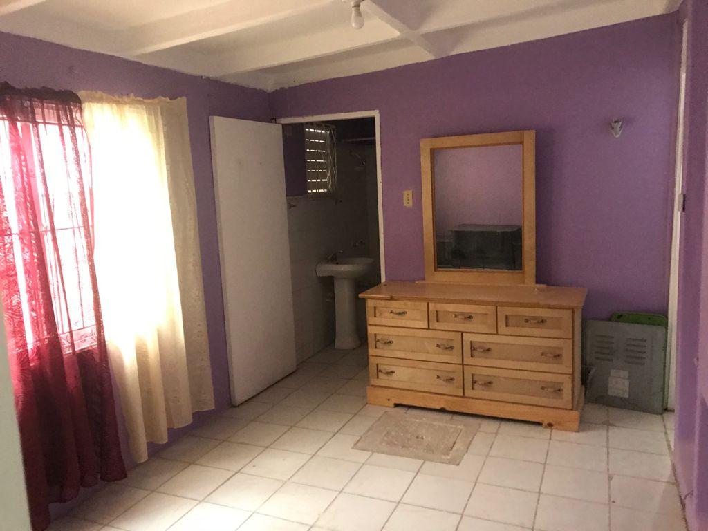 House For Sale MARATHON DRIVE, Kingston 19 31,000,000 Keez