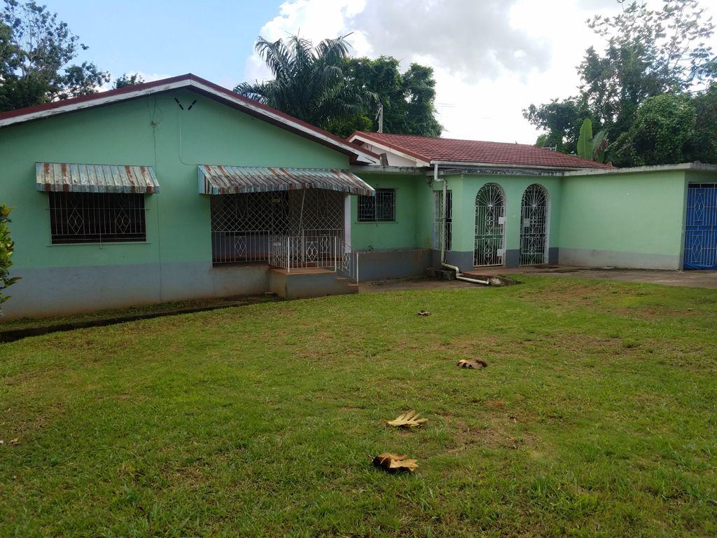 House For Sale PICCADILLY DRIVE, Mandeville 18,000,000 Keez