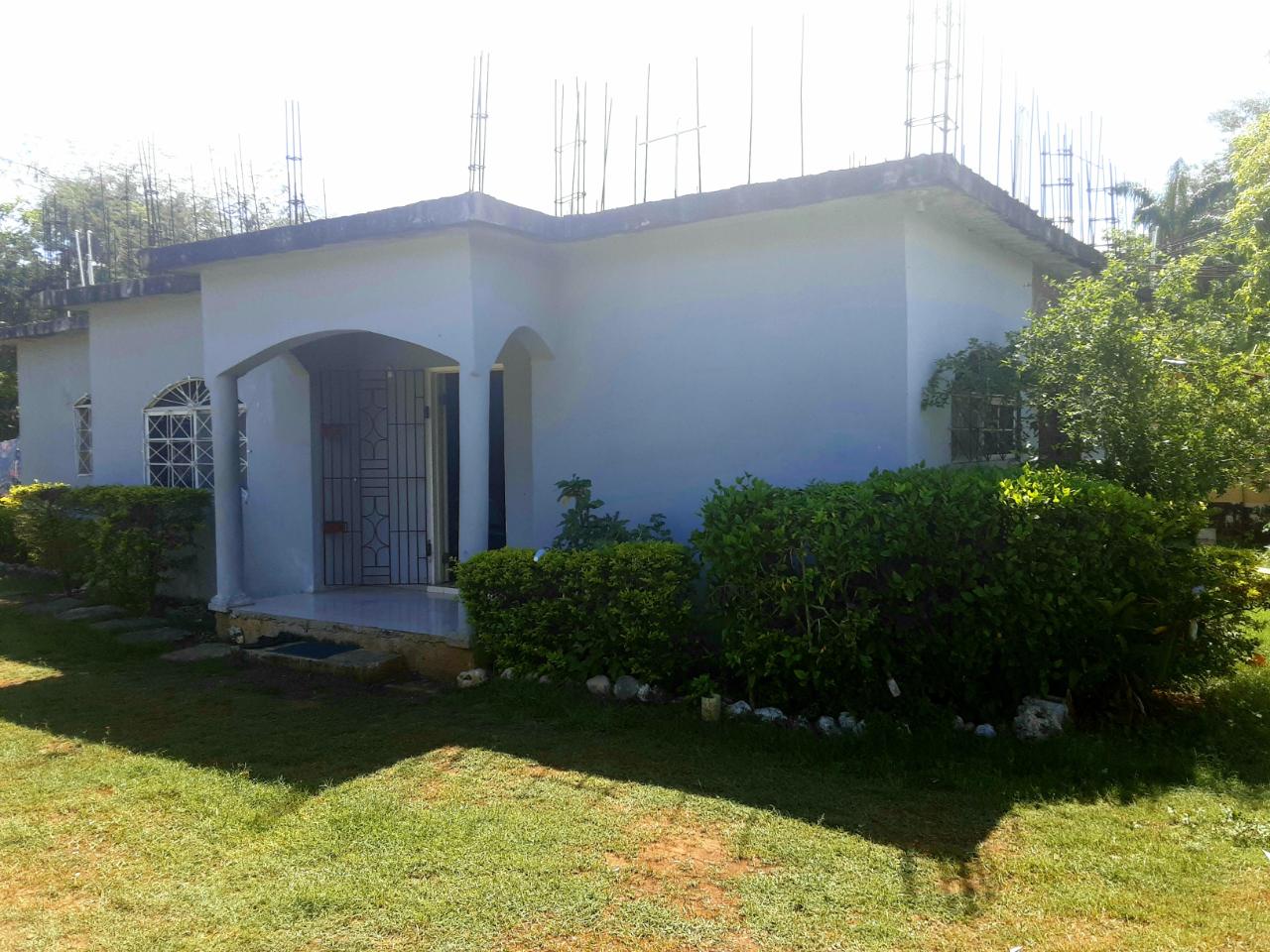 House For Sale HIBISCUS DRIVE, Ocho Rios 25,000,000 Keez