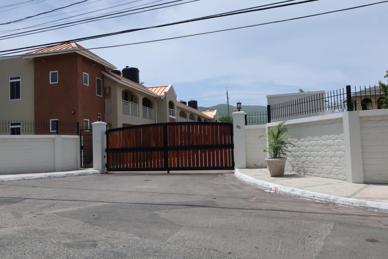 Apartment For Rent UNIVERSITY CRESCENT, Kingston 6 75,000 Keez