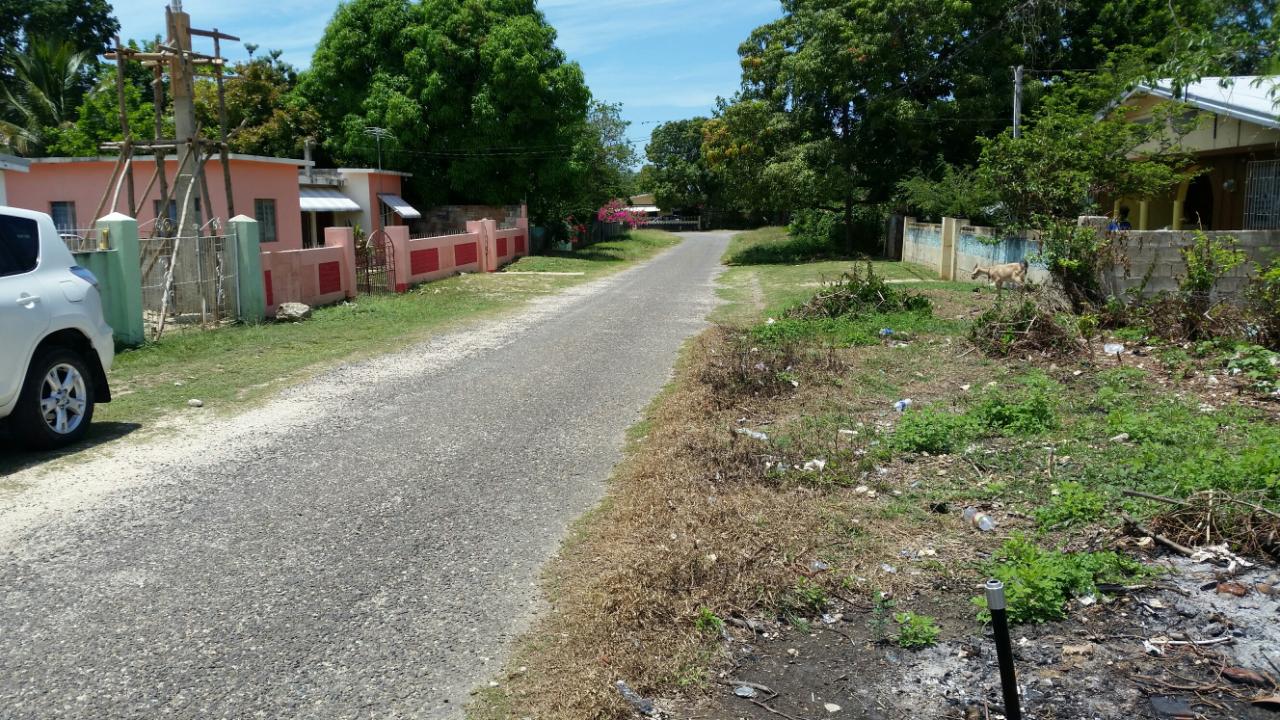 House For Sale SUNFLOWER STREET, Black River 4,500,000 Keez