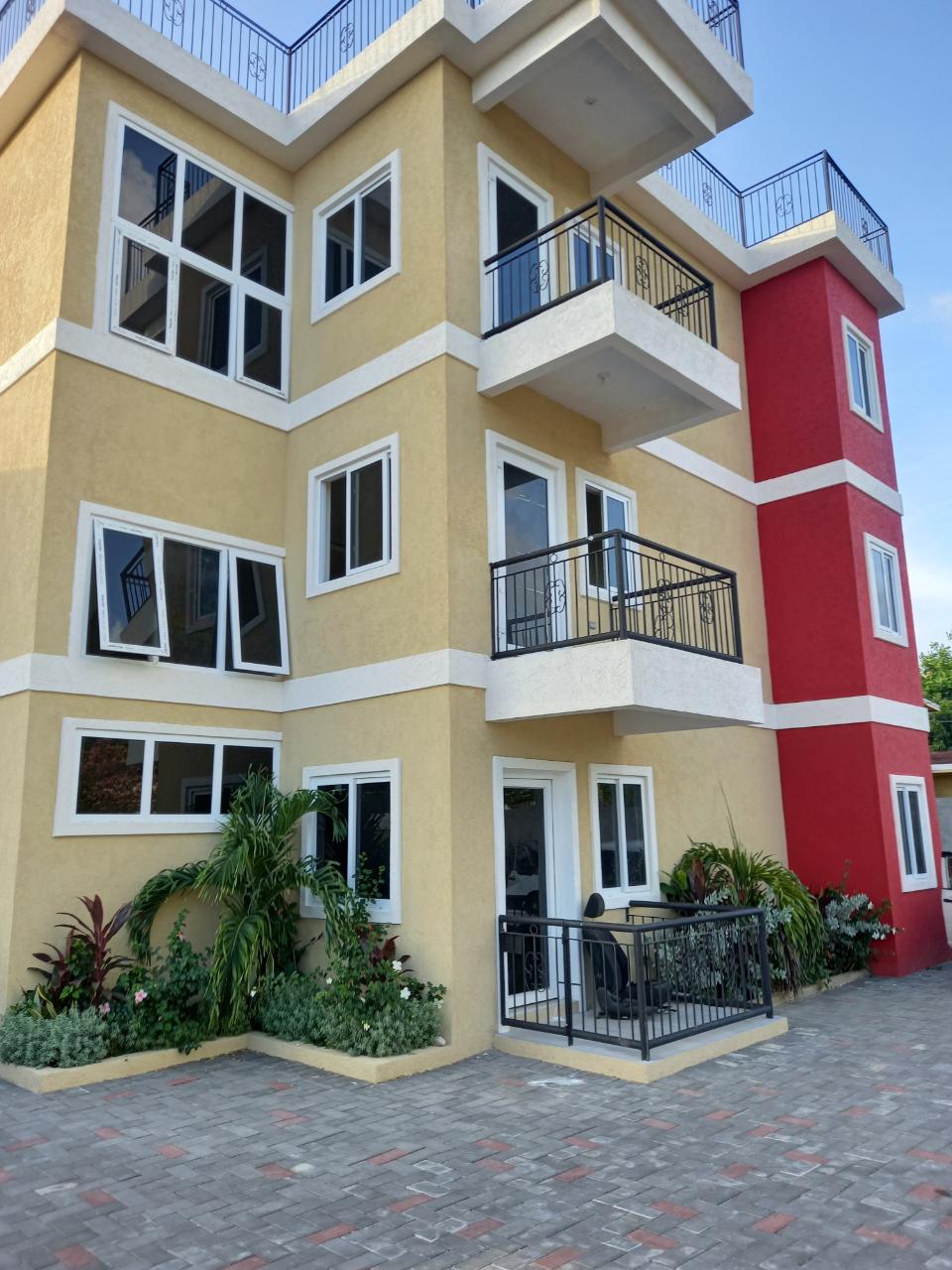 Apartment For Rent PARK AVENUE, Kingston 19 140,000 Keez