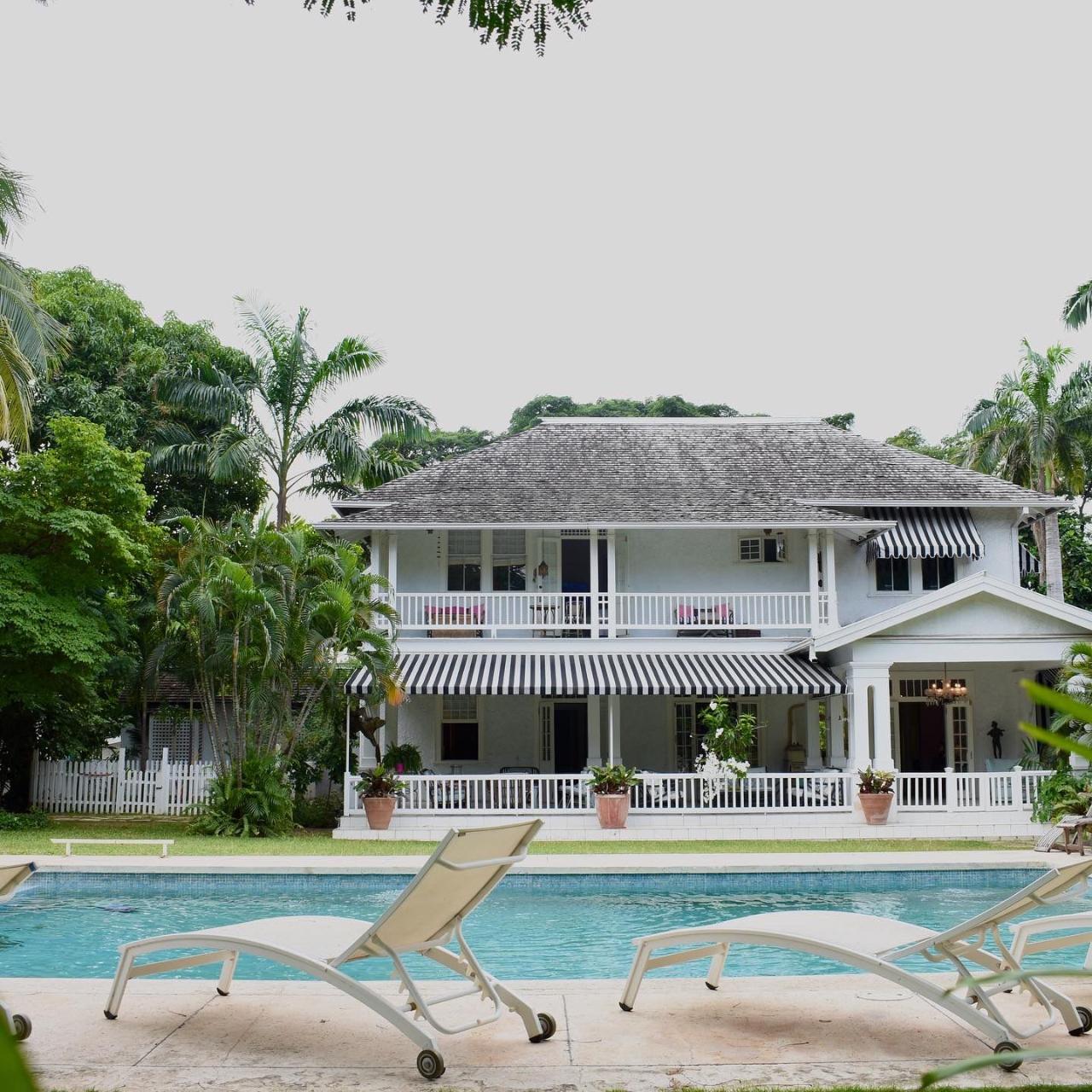 House For Sale SEYMOUR AVENUE, Kingston 10 2,500,000 Keez