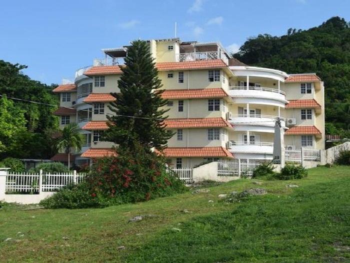 Apartment For Rent HOBBS AVENUE, Montego Bay 1,150 Keez