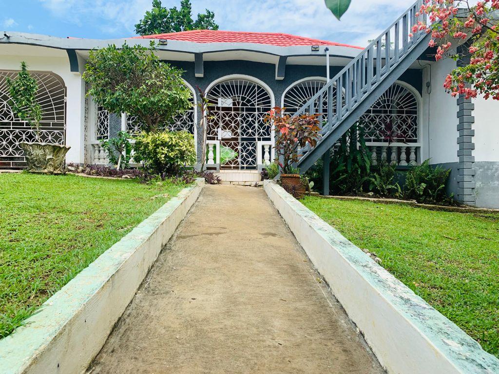 House For Sale BENT DRIVE, Bluefields 199,000 Keez