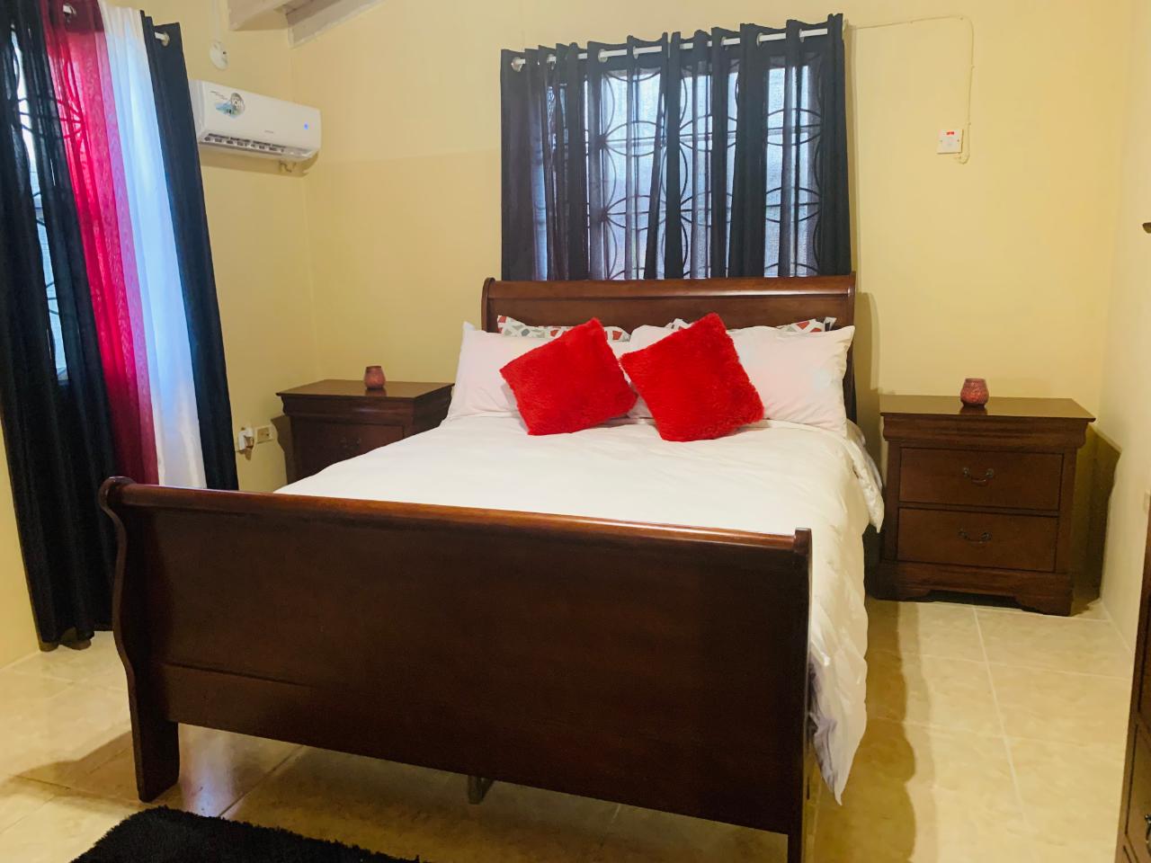 House For Rent FLORENCE HALL, Falmouth 700 Keez