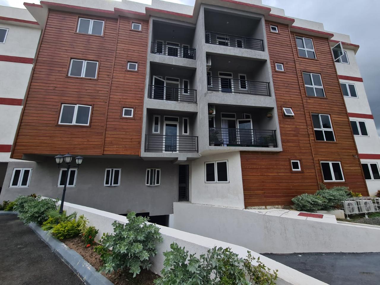 Apartment For Sale FAIRWAY AVENUE, Kingston 6 23,750,000 Keez