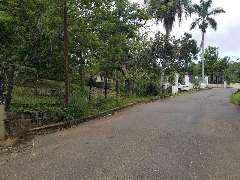 House For Sale DIAMOND ROAD, STONY HILL, Kingston 9 90,000,000 Keez