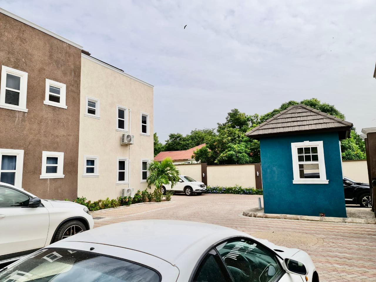 Apartment For Sale SUNDOWN CRESCENT, Kingston 10 35,000,000 Keez