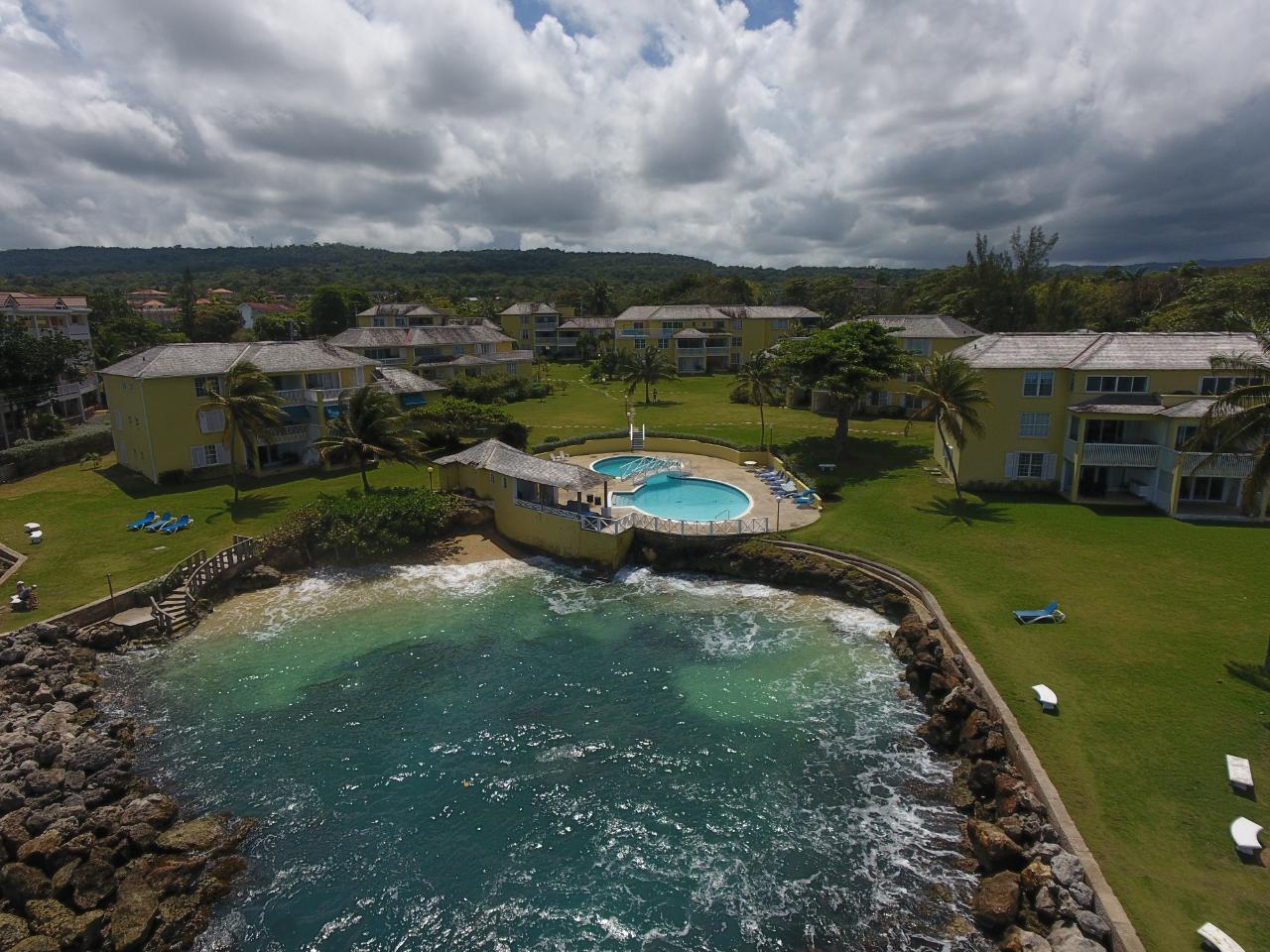 Apartment For Rent SEA PALMS, Ocho Rios 2,000 Keez