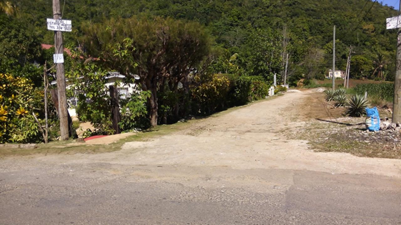 Development Land (Residential) For Sale SCHOOL ROAD, Browns Town