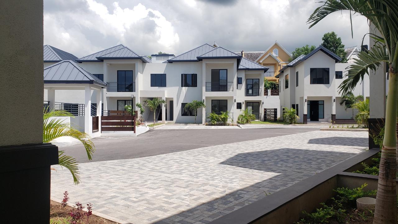 Apartment For Rent RUSSELL HEIGHTS, Kingston 8 1,800 Keez