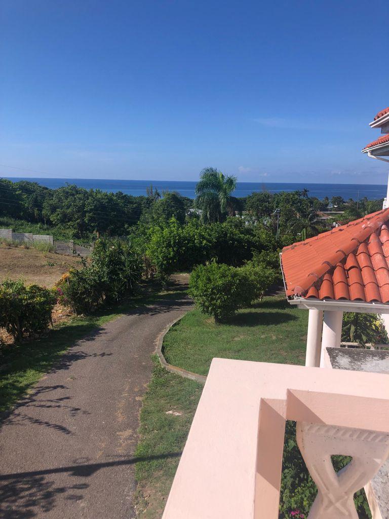 Apartment For Rent CARHAMPTON, CORAL GARDENS, Montego Bay 45,000 Keez