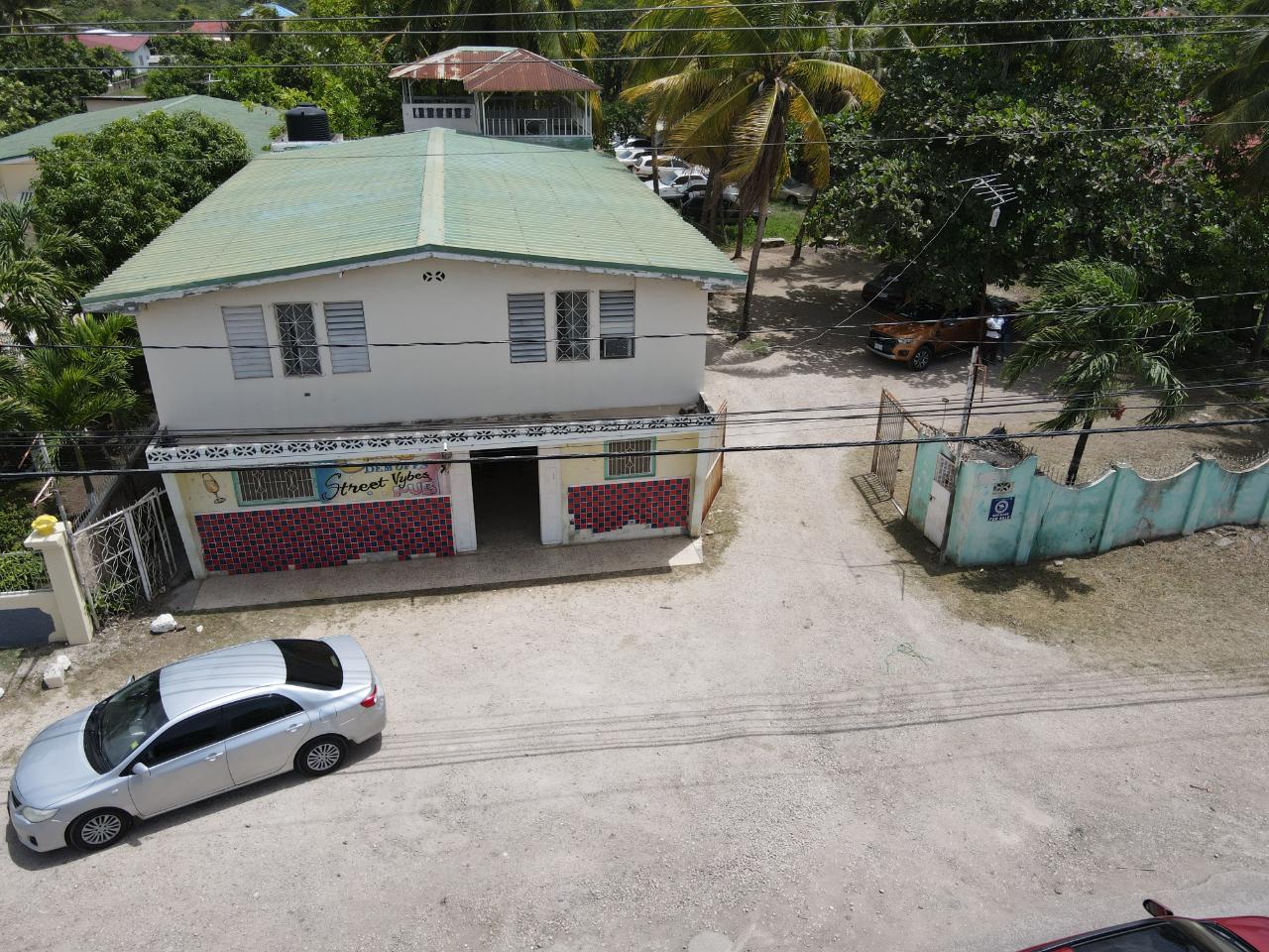 Offices / Commercial Bldg For Sale MUIRHEAD AVENUE. MAY PEN,, Denbigh