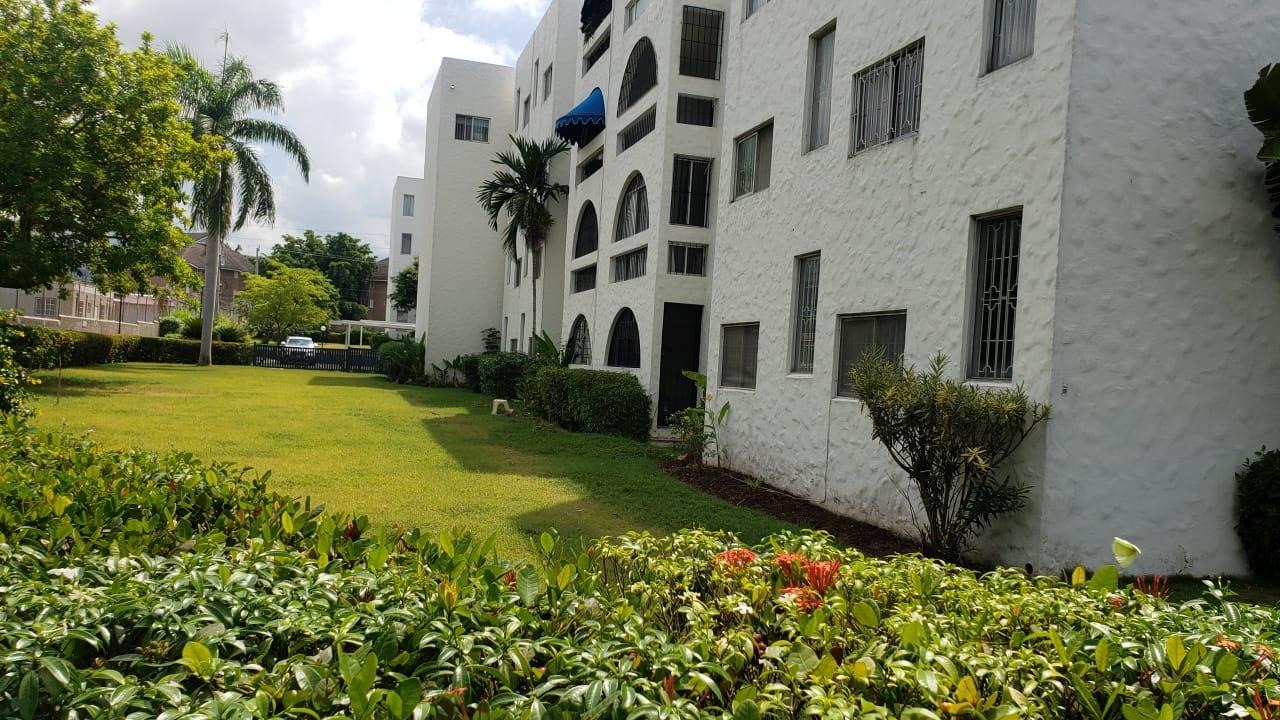 Apartment For Rent KINGSWAY, Kingston 10 1,200 Keez