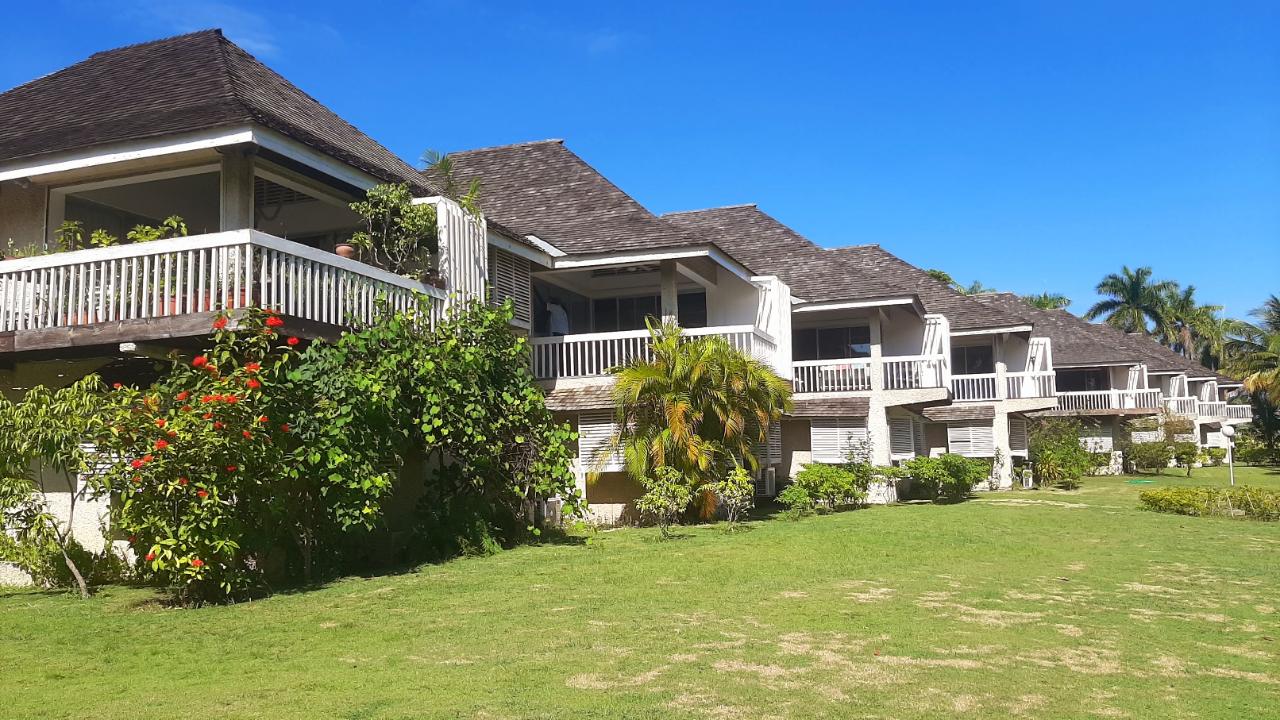 Townhouse For Rent FREEPORT, MONTEGO BAY, Montego Bay 2,200 Keez