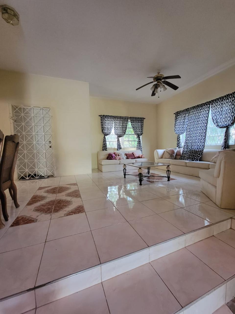 House For Sale WILLIAMS AVENUE, May Pen 21,000,000 Keez