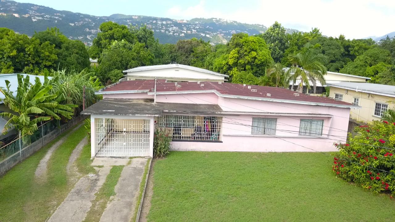 House For Sale SUNRISE CRESCENT, Kingston 19 56,000,000 Keez