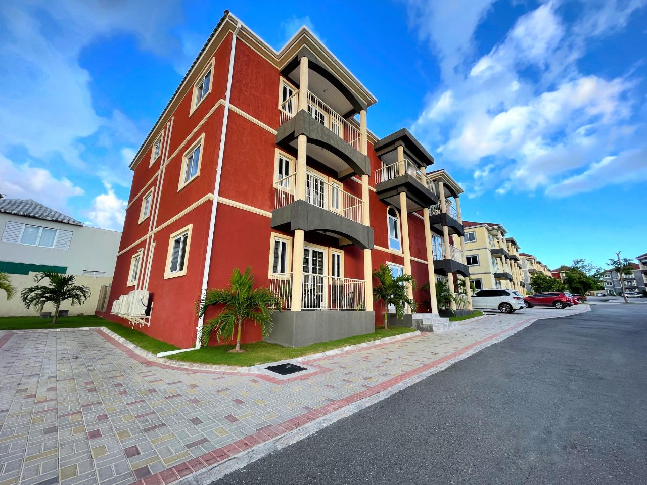Apartment For Rent BUENA VISTA DRIVE, Kingston 6 1,800 Keez