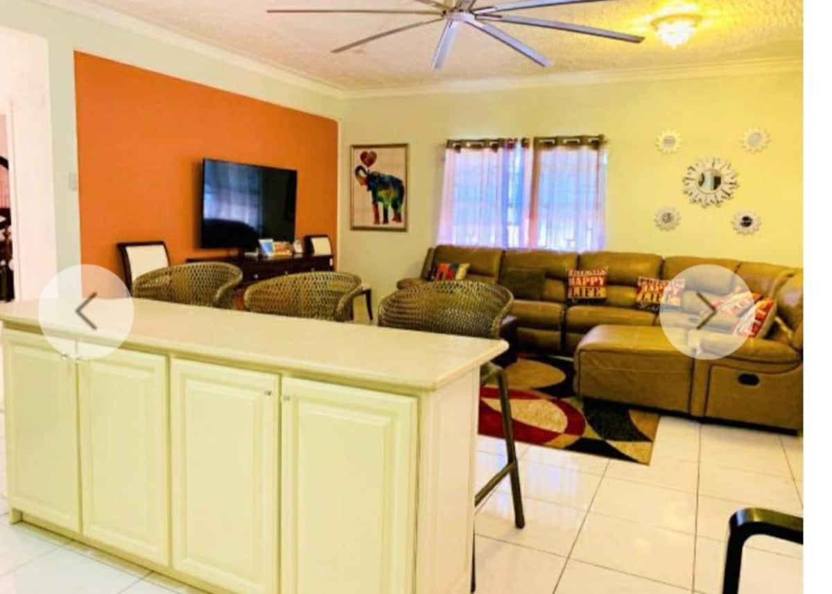 Apartment For Rent STILWELL ROAD, Kingston 8 1,300 Keez