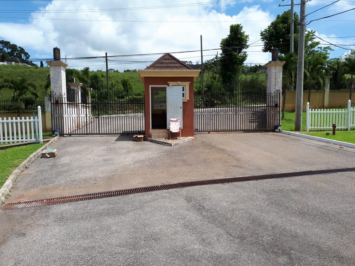 House For Sale KENDAL ROAD BATTERSEA, Mandeville 50,000,000 Keez