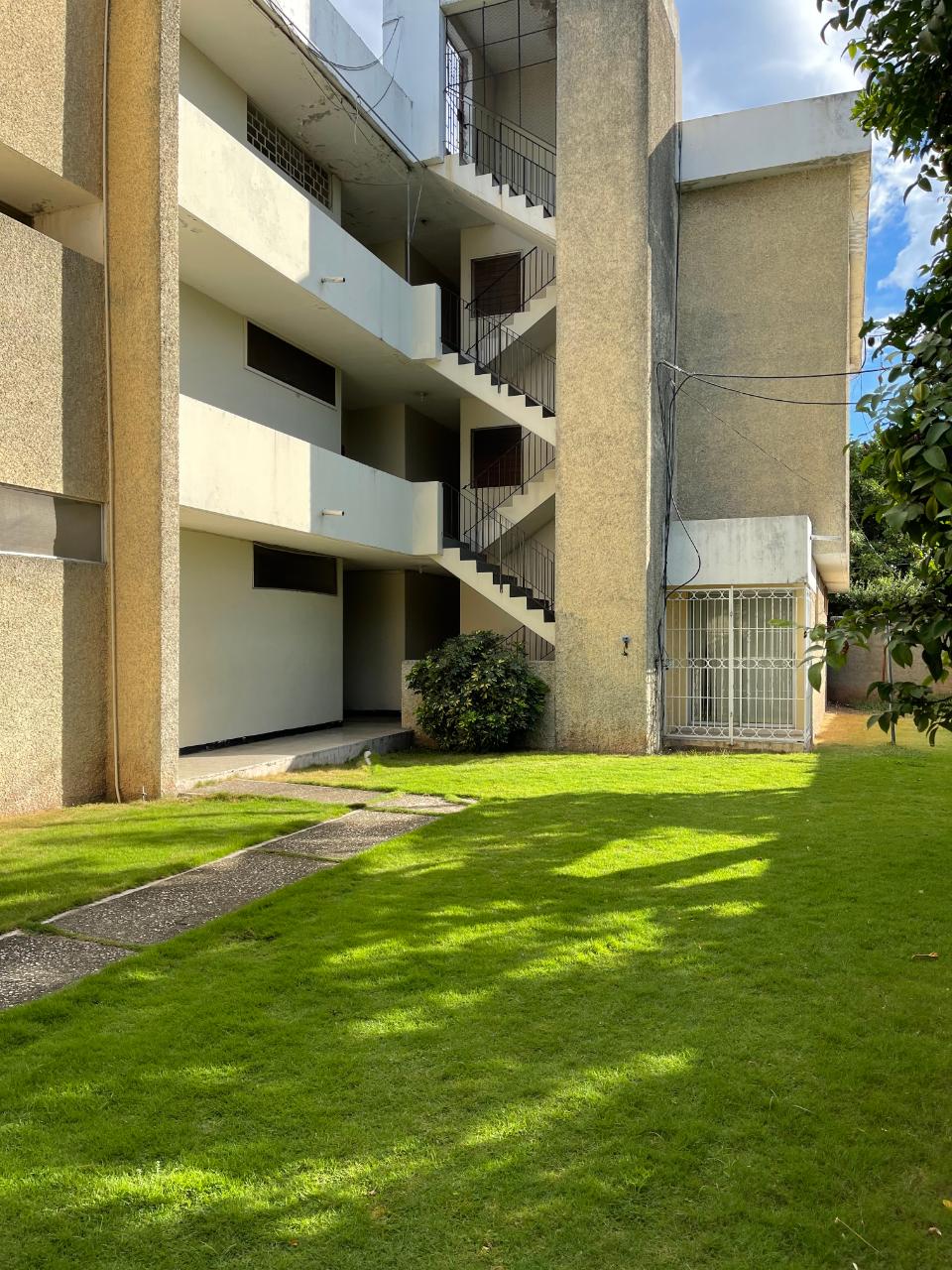 Apartment For Rent BARBICAN ROAD, Kingston 8 65,000 Keez