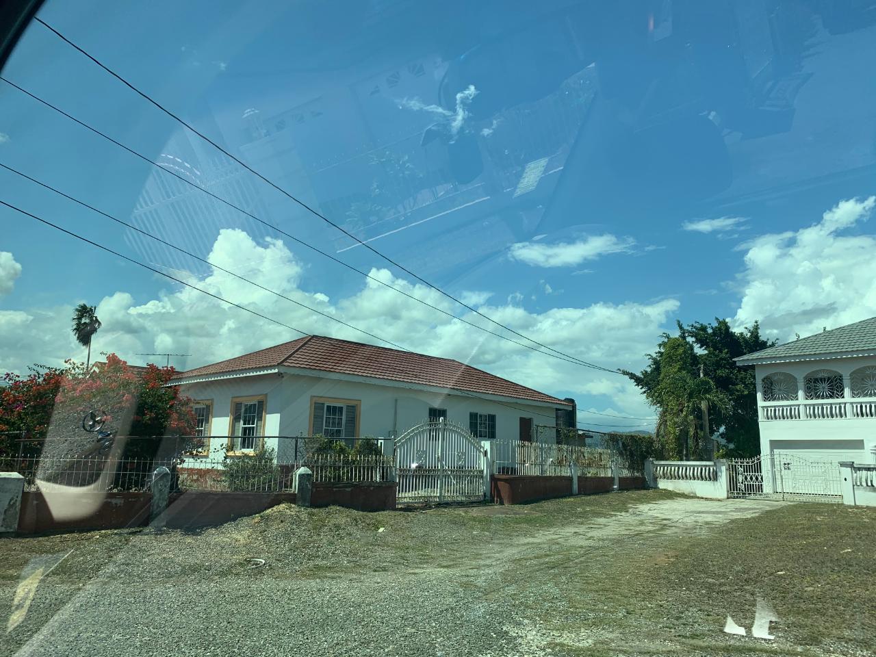 House For Sale PAISLEY AVENUE, May Pen 25,500,000 Keez