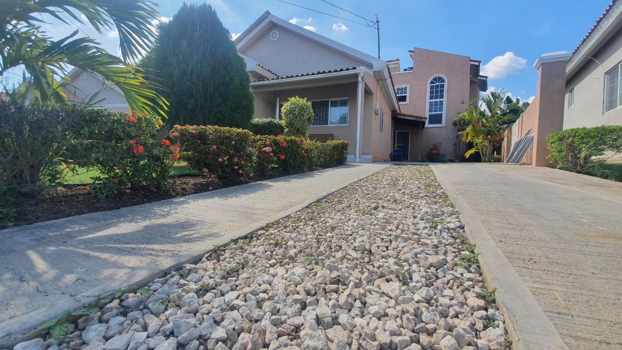 House For Rent CARIBBEAN ESTATE, Greater Portmore 90,000 Keez