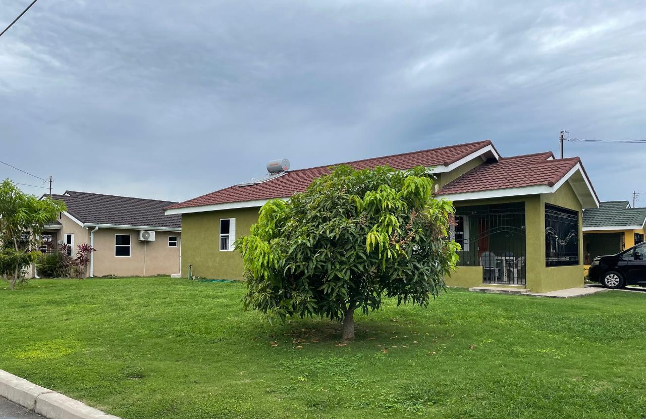 House For Sale DRAX HALL MANOR, St. Ann's Bay 45,000,000 Keez