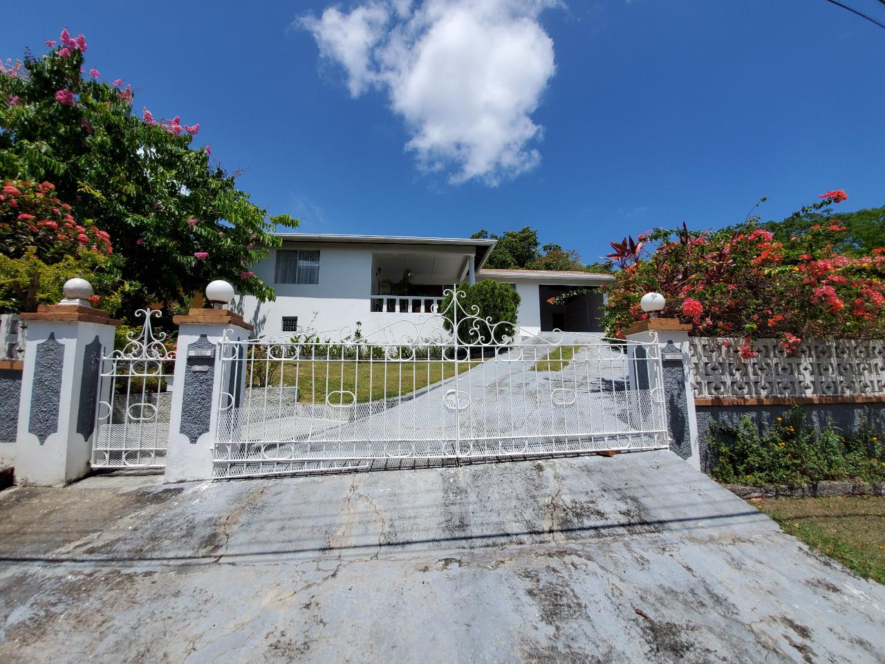 House For Sale BALMORAL HEIGHTS, Tower Isle 40,000,000 Keez